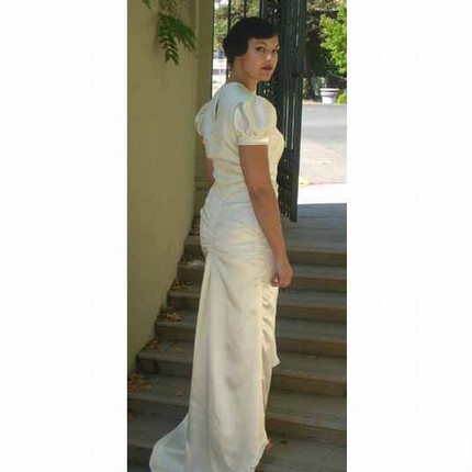 Miss Bombshell's 1930s dress Found by etsywedding 500